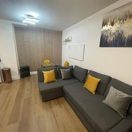 Broadway Suite - Newly Refurbished Stylish Apartment With Free Private Parking - Great Location バーミンガム エクステリア 写真